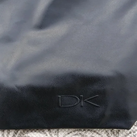 Donna Karan Cashmere Collection Tote & Travel Bag - Picture 4 of 6